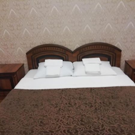 Mini-Hotel Yanson 2 Gagra Exterior photo