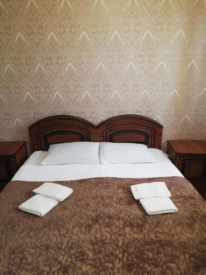 Mini-Hotel Yanson 2 Gagra Exterior photo