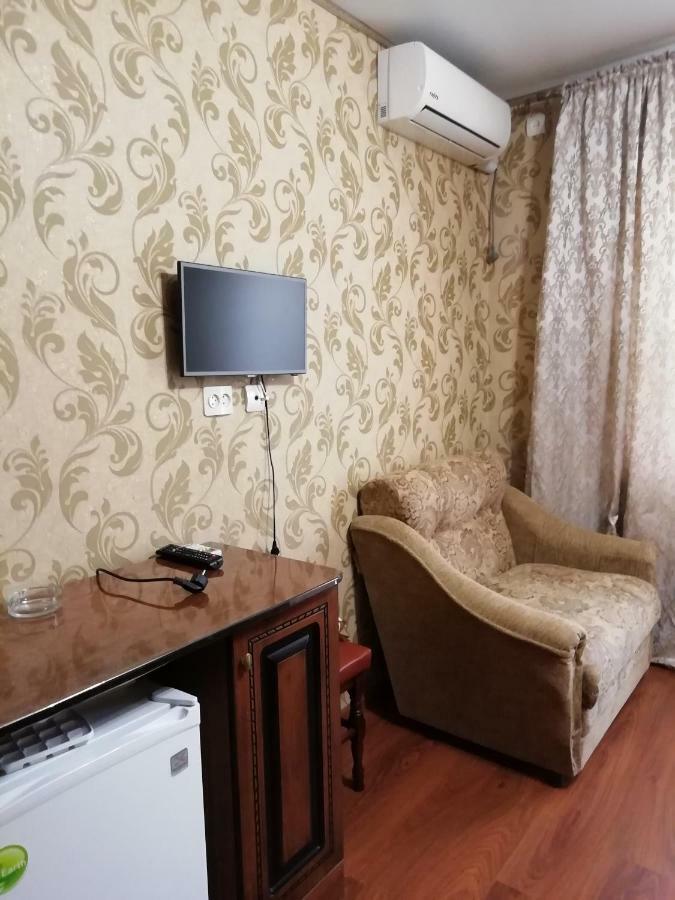 Mini-Hotel Yanson 2 Gagra Exterior photo