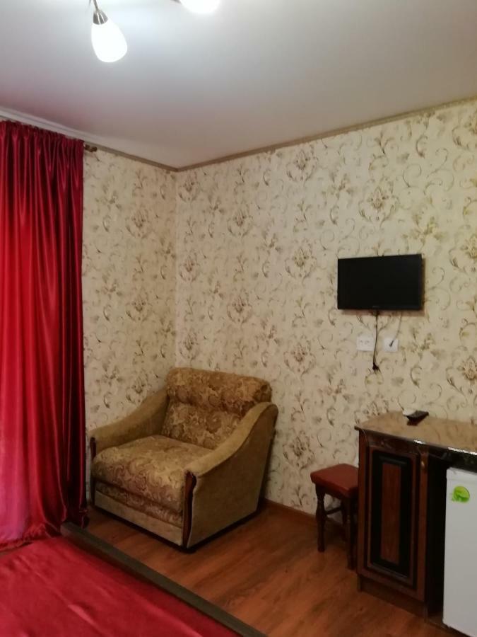 Mini-Hotel Yanson 2 Gagra Exterior photo