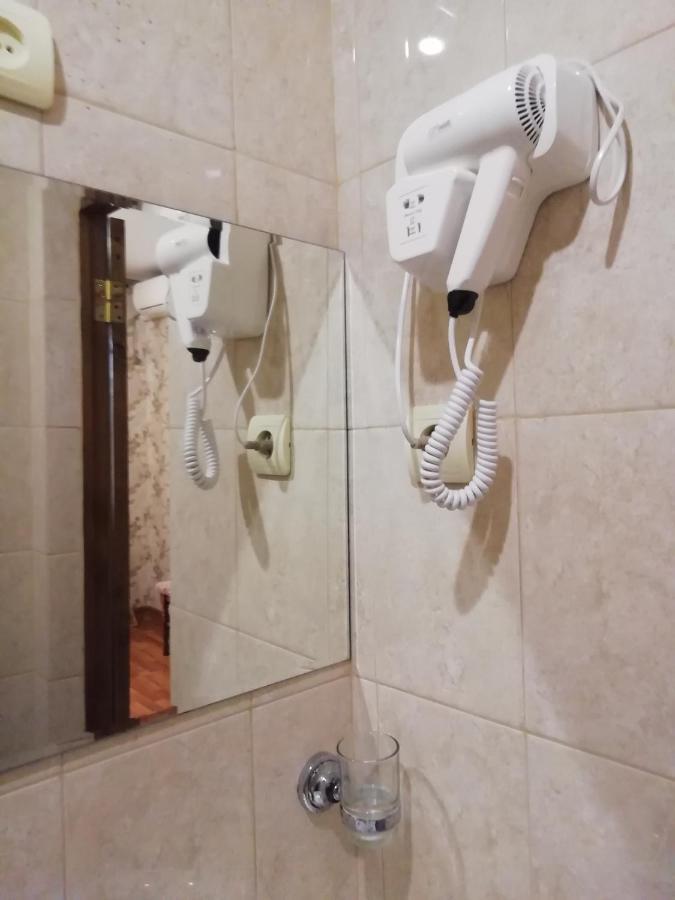 Mini-Hotel Yanson 2 Gagra Exterior photo